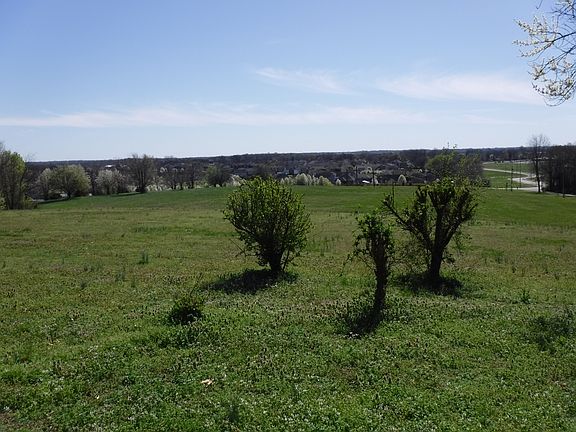 3rd image of 1231 Tiny Town Rd