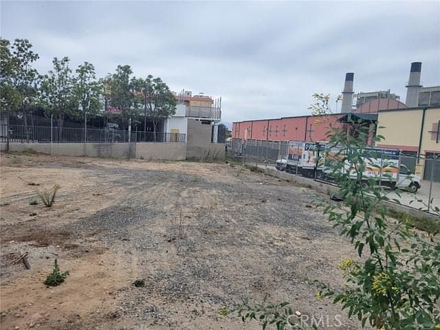 1st image of 613 S Gertruda Ave