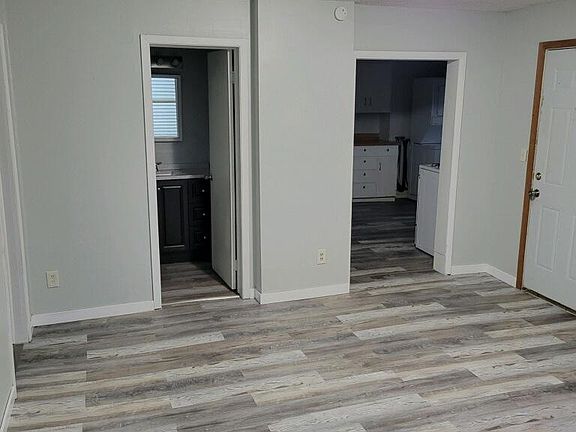 3rd image of 905 Mississippi Ave NW #1