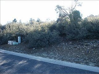 3rd image of 252 Sleepyglen Cir