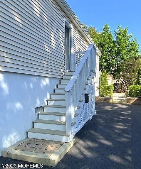 18 Meadowbrook Ave #A — Photo 2