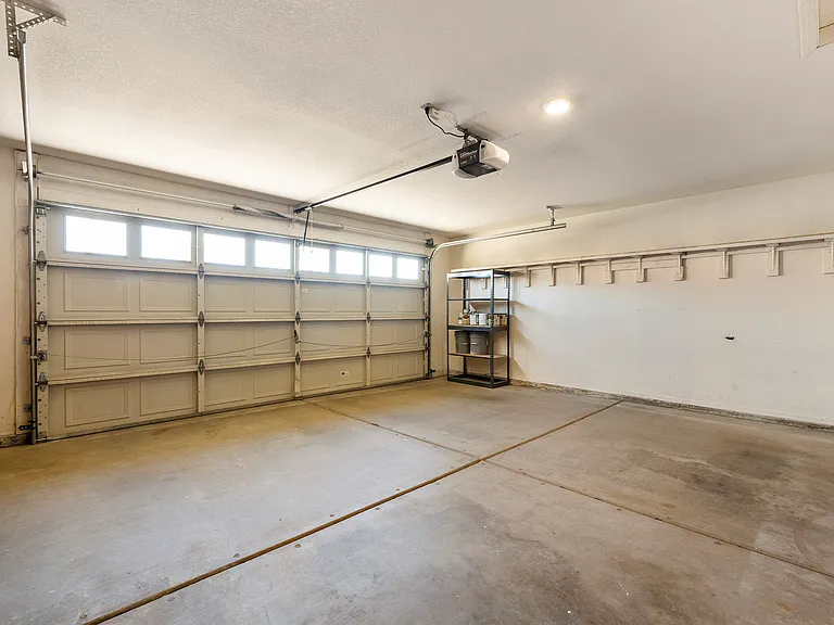 5656 E Saint John Rd — Photo 17
