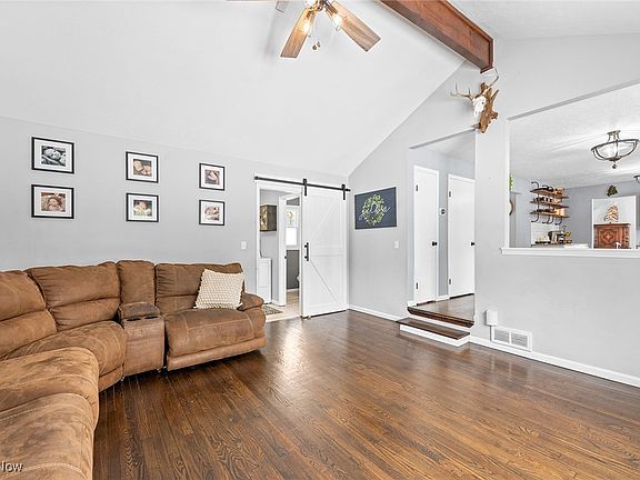 5th image of 17896 Kingswood Dr
