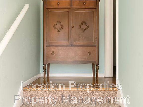 2nd image of 608 W 25th St #2