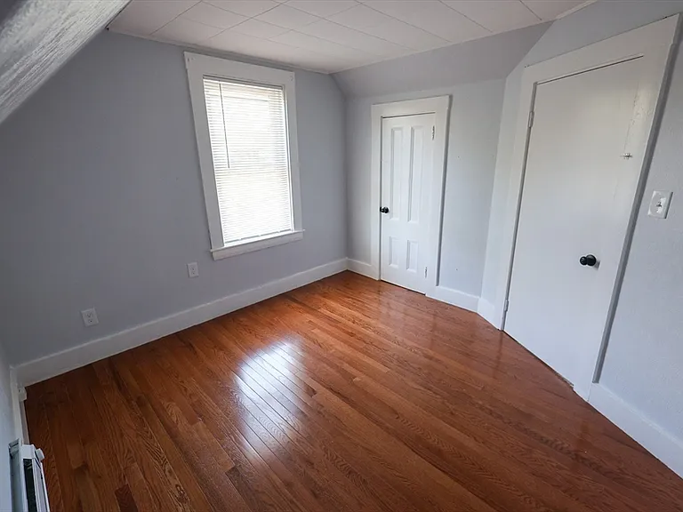 50 Thatcher St #2 — Photo 18