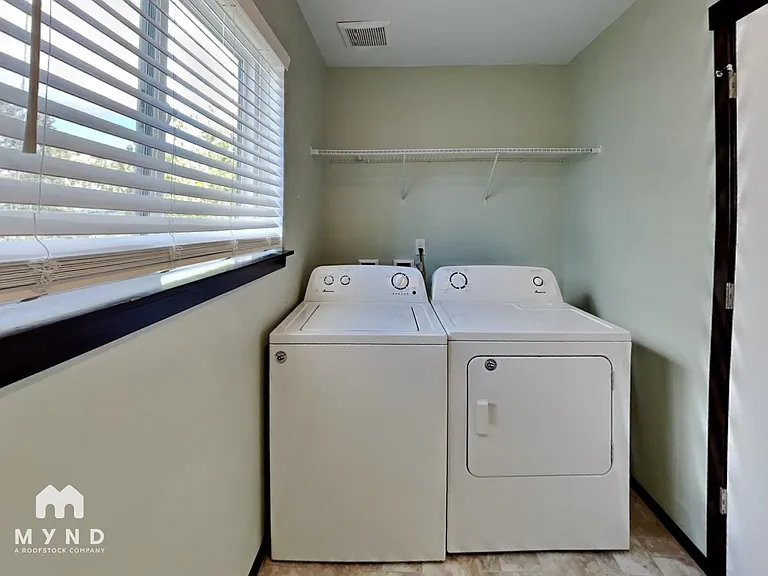 2753 S 124th Ln — Photo 25