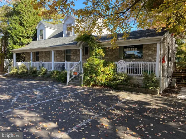 2755 Hulmeville Rd, Bensalem, PA 19020