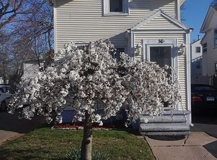 30 New St, West Haven, CT 06516