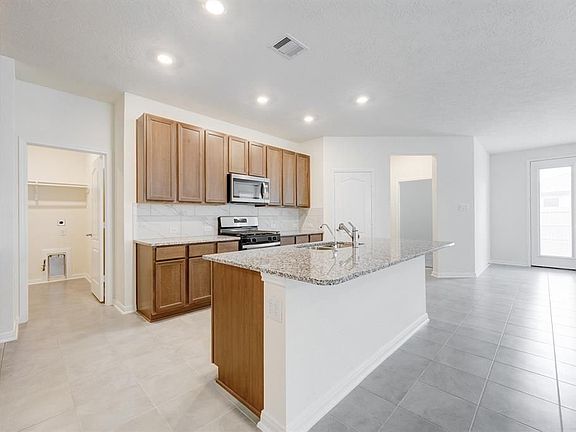 3rd image of 2118 Katalonia Ln