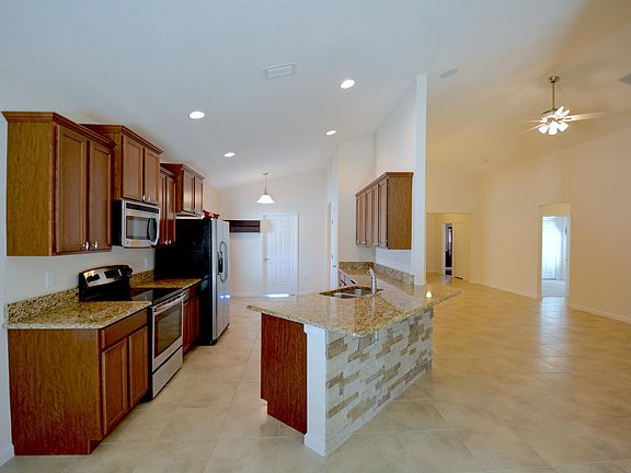 5th image of 1531 Scout Dr