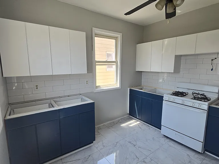 180 Columbia Ave #G2 — Photo 1