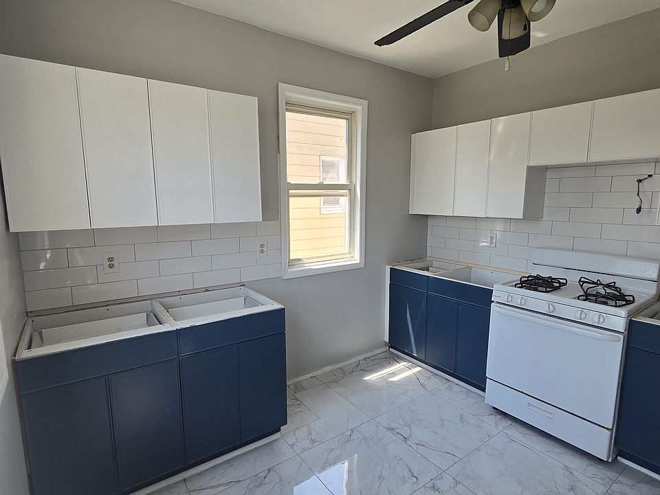 1st image of 180 Columbia Ave #G2