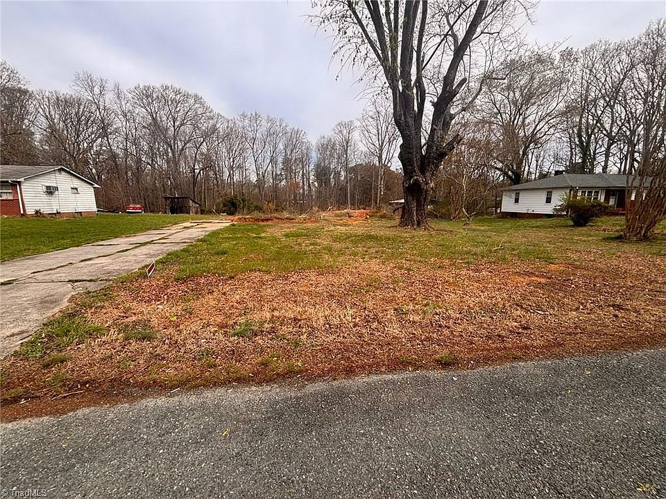 1st image of 1637 Sanford Dr