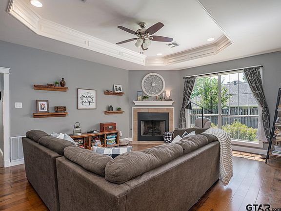 5th image of 4113 Sagemont Ln