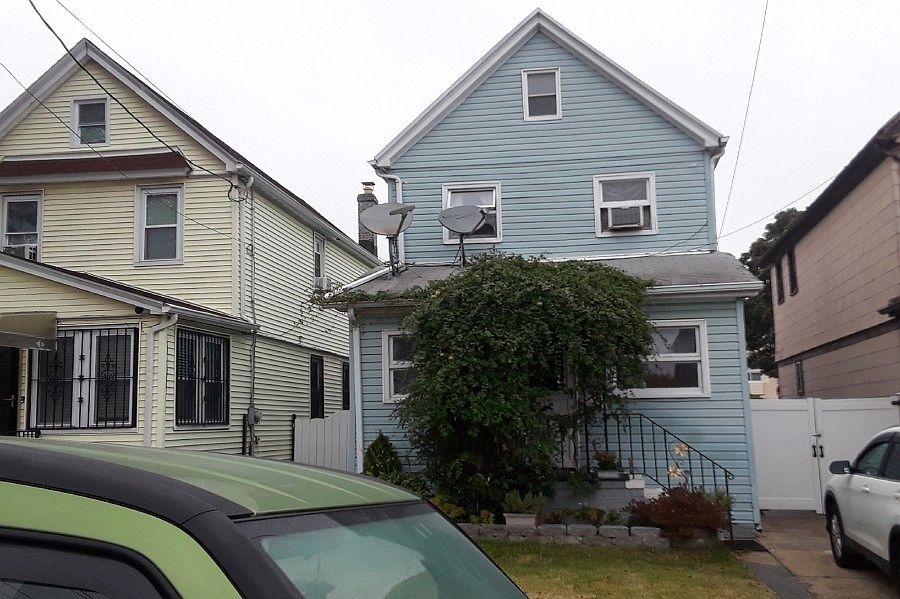 1st image of 8941 201st St