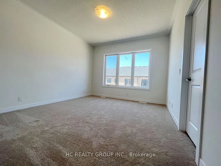 38 Harvey Bunker Cres — Photo 15