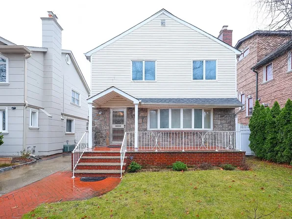 7559 195th St, Fresh Meadows, NY 11366