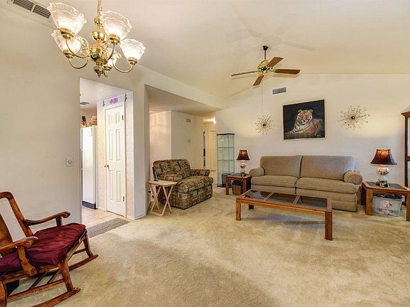 3rd image of 7219 Linda Vista Dr