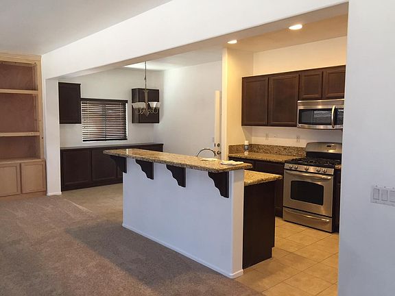 4th image of 15059 Bandera Way