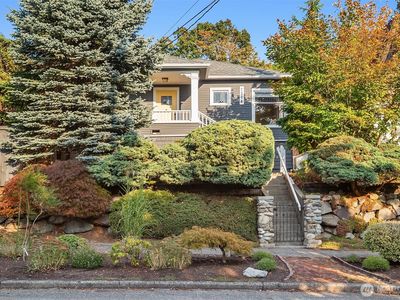 2816 11th Avenue W, Seattle, WA, 98119