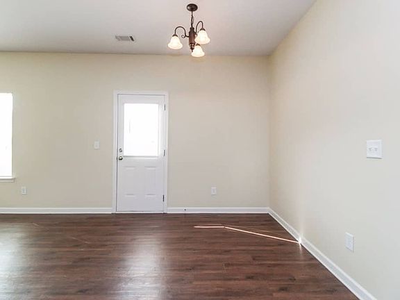 5th image of 4222 Oak Field Dr