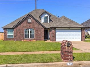 1524 S Narcissus Pl, Broken Arrow, OK 74012