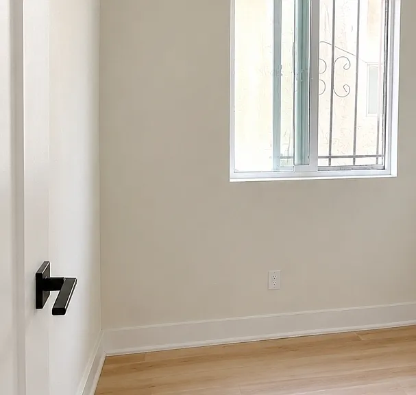 8211 S Harvard Blvd — Photo 5