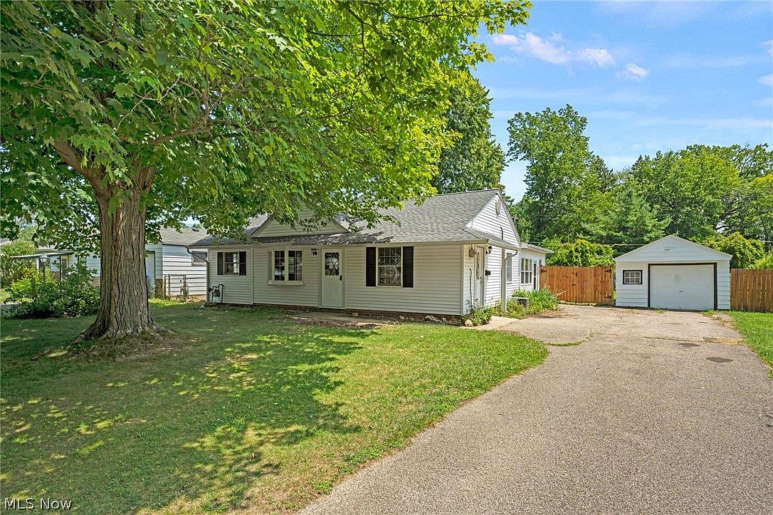 4915 Forest Rd, Mentor, OH 44060 | Zillow