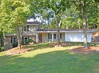 6888 Lockridge Dr, Doraville, GA 30360