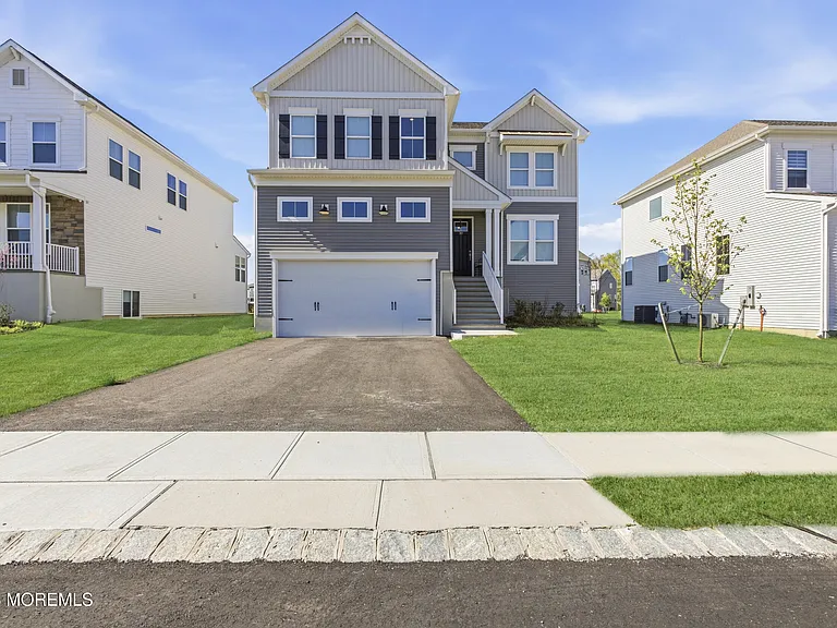 10 Carlisle Ct — Photo 2