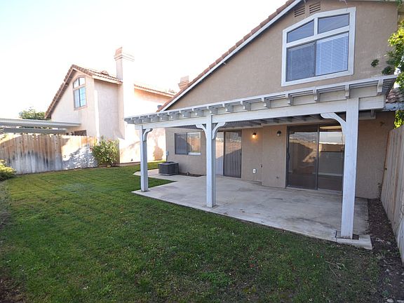 3rd image of 6566 Pacifica Ave