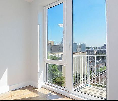 5th image of 916 Bergen St #6R