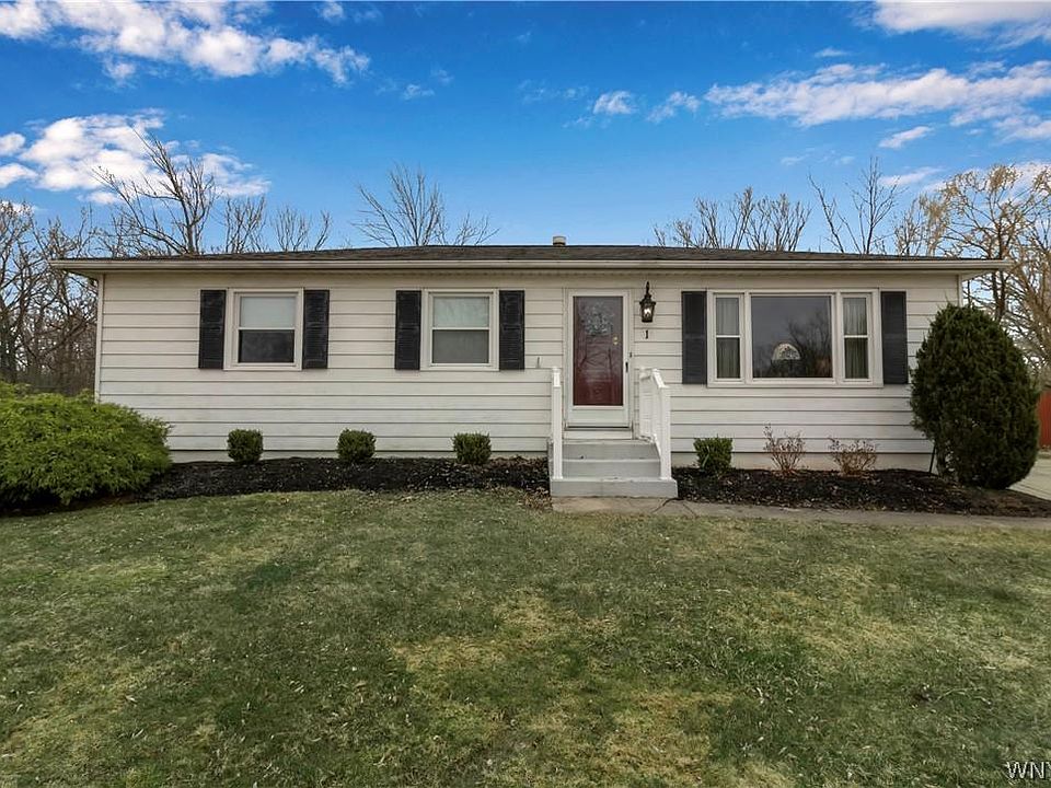 1st image of 1 Greenmeadow Dr