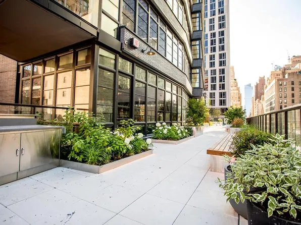 50 West 30th Street 13B image 13 of 13