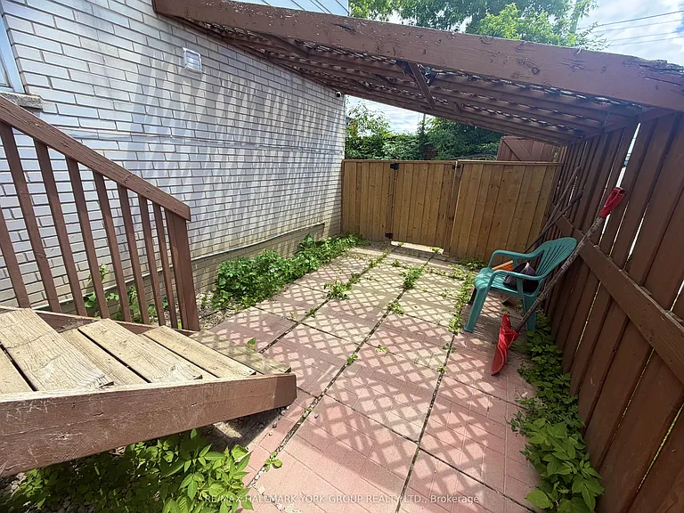 43 Walter Ave #UPPER — Photo 14