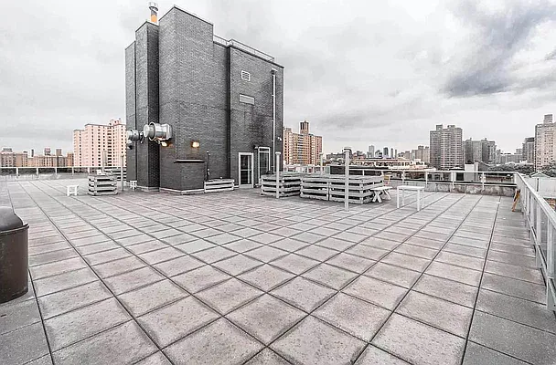 Rented by Metropolitan Property Group | media 26