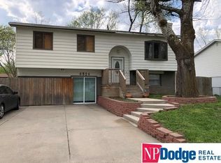 6824 N 64th St, Omaha, NE 68152