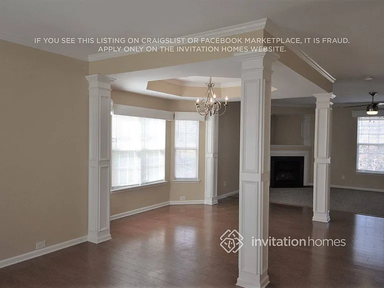 1267 Folkstone Ridge Ln — Photo 2