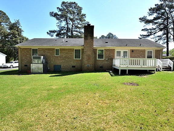 3rd image of 1640 Bridgedale Dr
