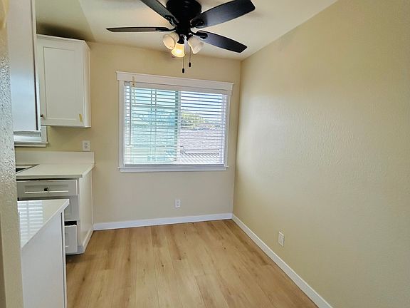 3rd image of 6772 Solita Ave #E