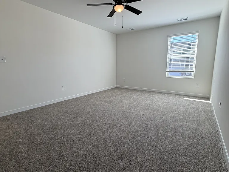 71 Woodsdale Pl SE — Photo 18