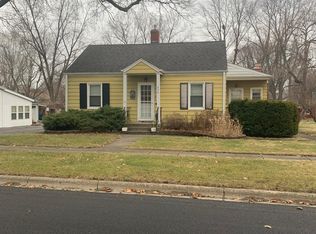 533 Oak St, Morris, IL 60450