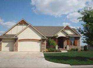 3214 N Den Hollow St, Wichita, KS 67205