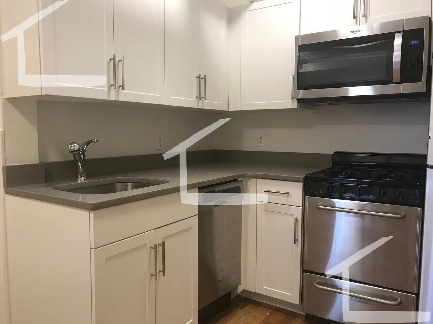 Great 4 Grads & Pros! Modern Apt Near B-Line, Near BU! Ht/HW Inc Cat Friendly — Photo 1