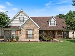 206 Jessica Cv, Holly Springs, MS 38635