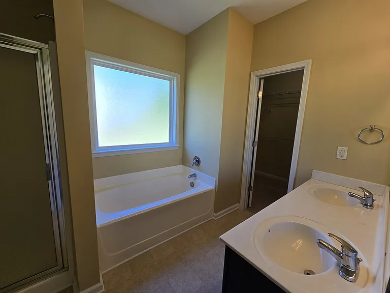 1421 Tawny View Ln — Photo 27