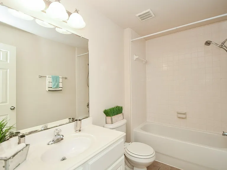 128 Emerald Loch Ln — Photo 9