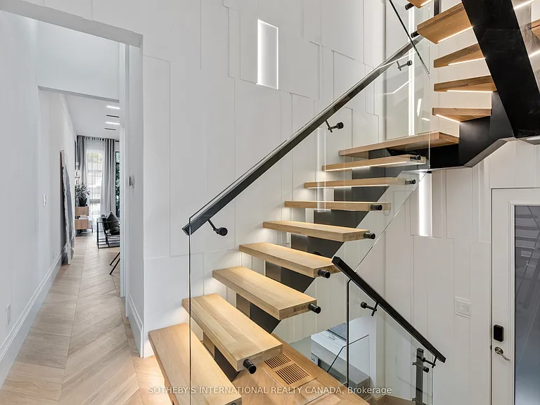 566 Delaware Ave N — Photo 12