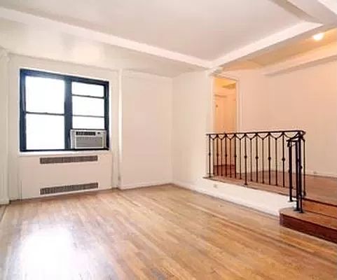 4th image of 200 W 20th St APT 1510