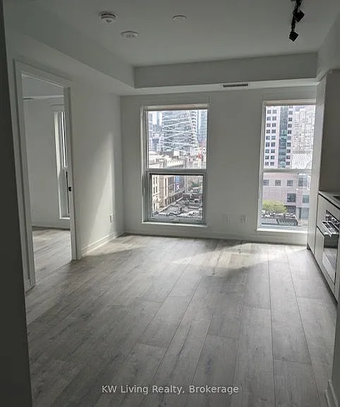 327 King St W #701 — Photo 3